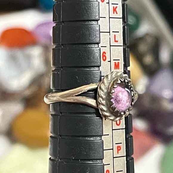 Vintage Native Style Ring - Picture 10 of 11